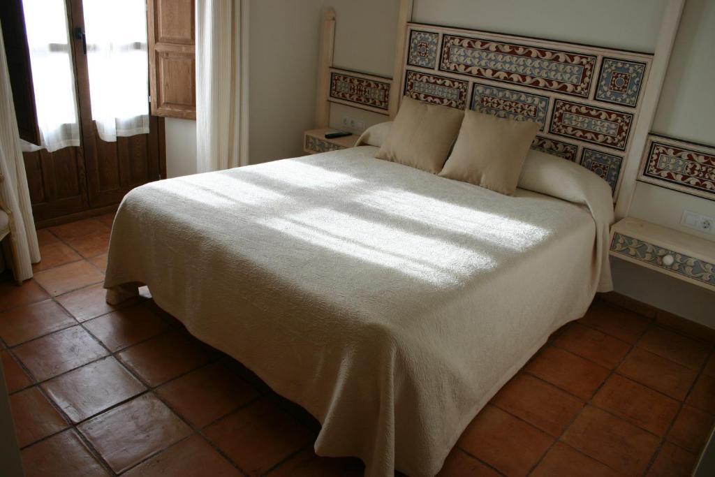 Hostal Santa Maria De Ubeda מראה חיצוני תמונה