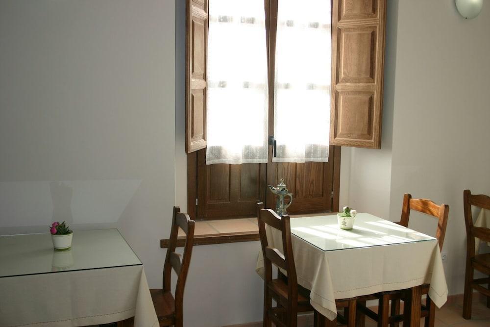 Hostal Santa Maria De Ubeda מראה חיצוני תמונה